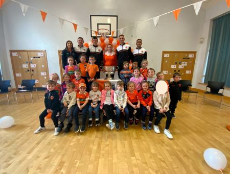 Primary 1-2 meet Sam Maguire 